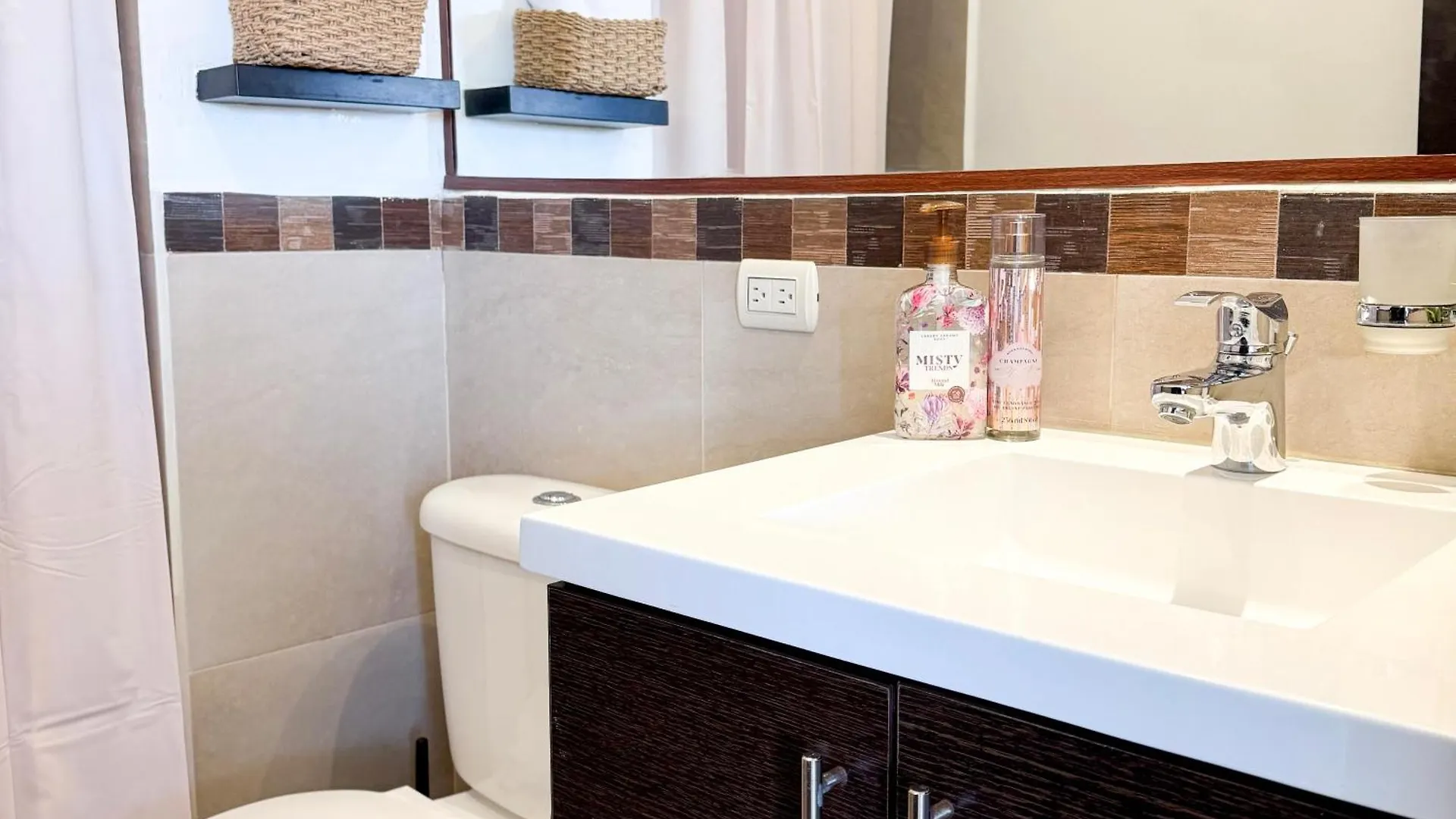 Botanic Apartment- Cozy & Comfy in Cuenca