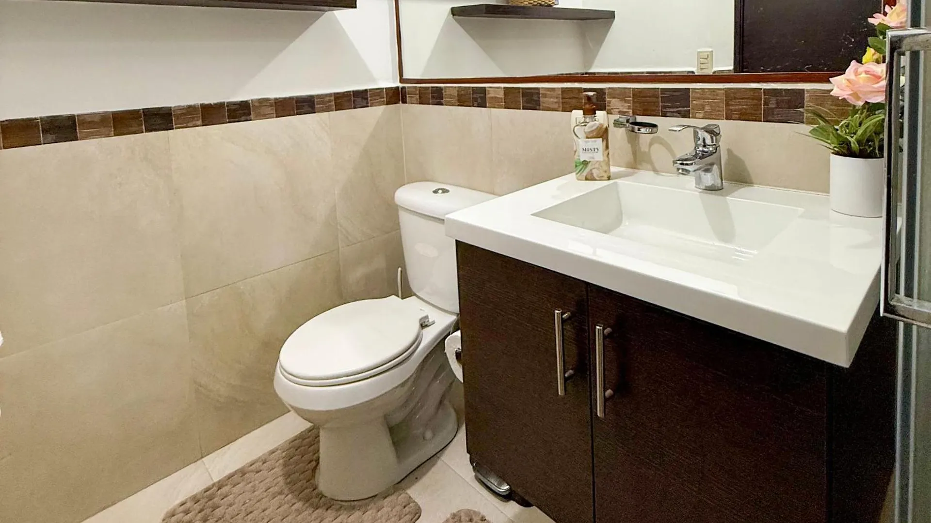 Botanic Apartment- Cozy & Comfy in Cuenca Equador